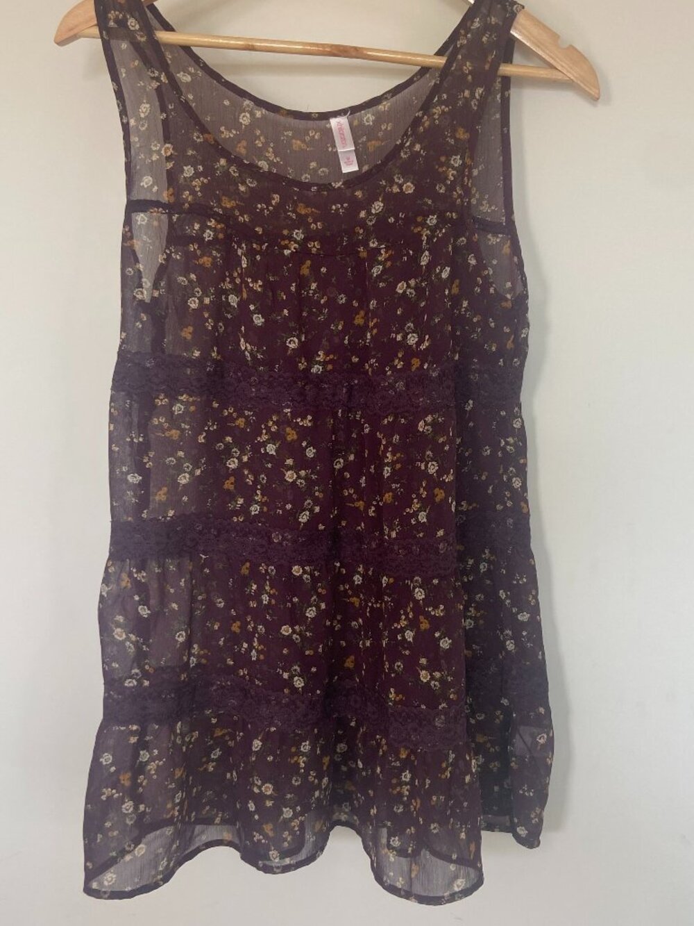 Xhilaration Women's Purple Mauve Floral Sheer Lace Ruffle Tunic Tank Top Size M